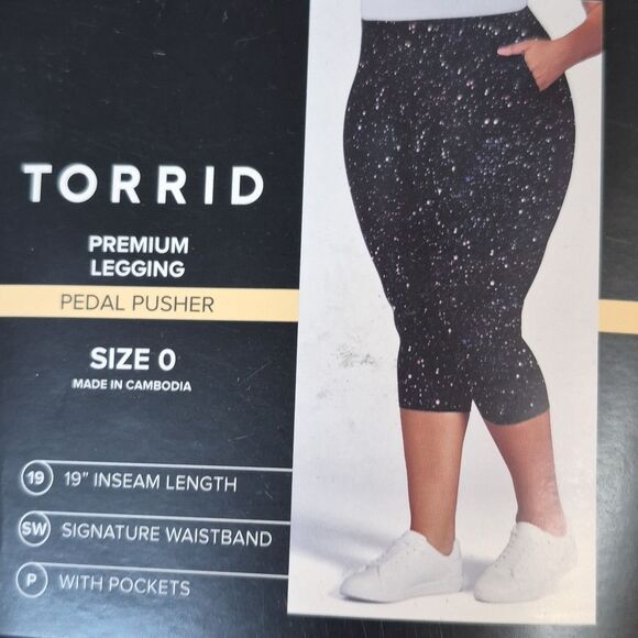 Torrid 0 Black and Bleach Pedal Pusher Leggings - New - Picture 5 of 7